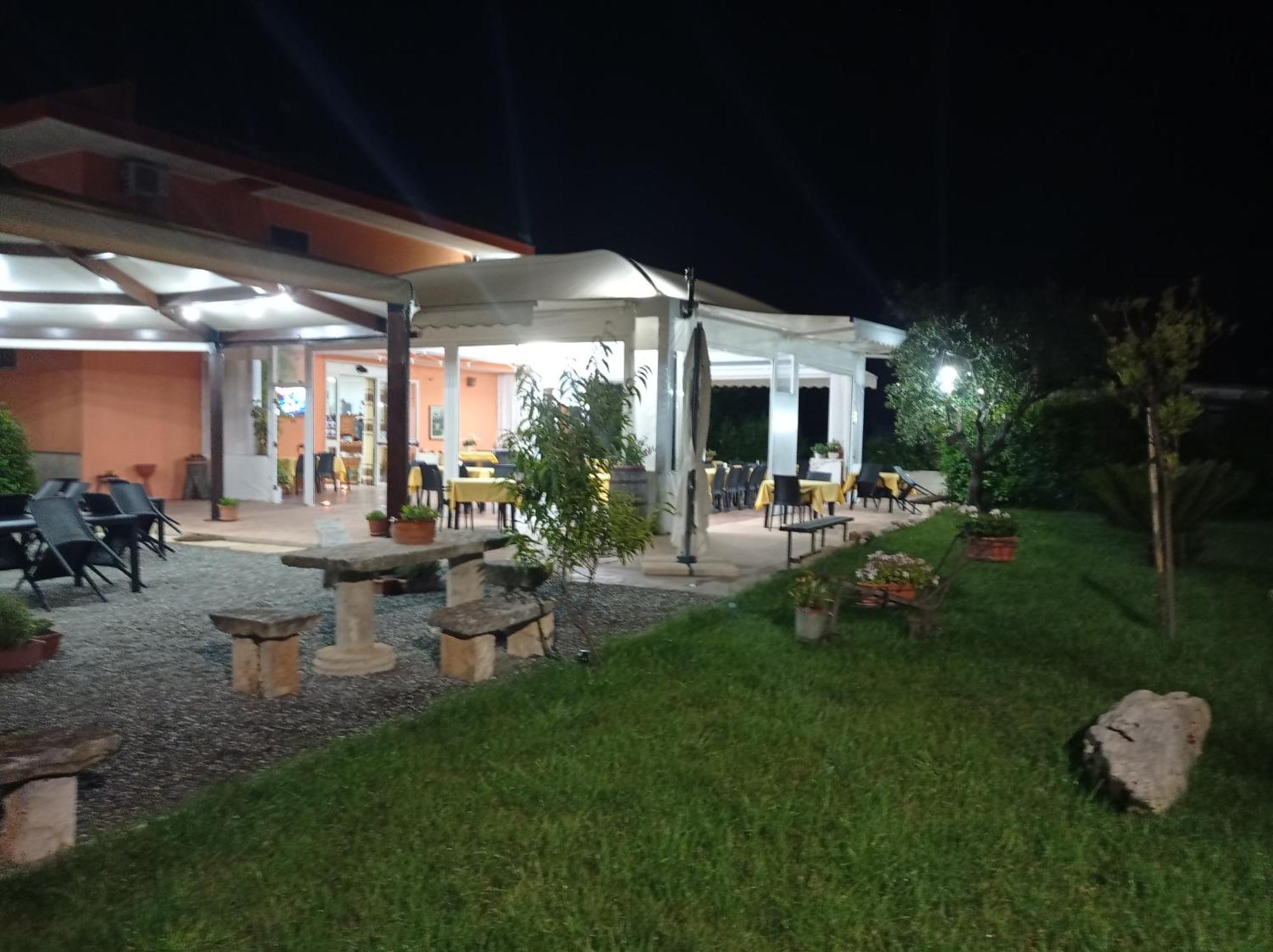 B & B Villa Lucia Noci Exterior photo